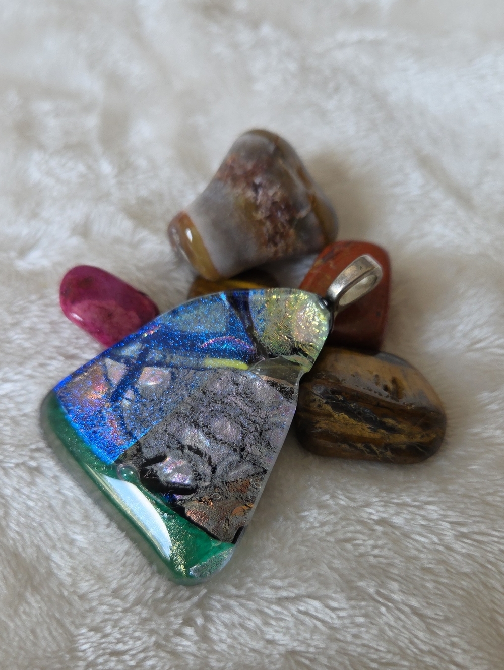 Artisan Style Dichroic Glass Triangular Shape Necklace Pendant. NWOT.